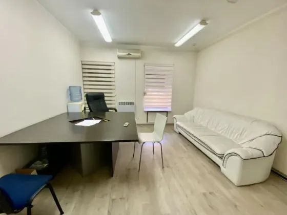 Premises in the city center. Starokozatska 22, 1st floor with a separate entrance Dnipro