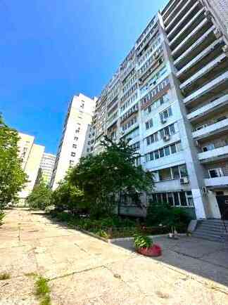 Продаж Квартира 3-кімнатна, 10/14 поверх на Бугаевская улица Odessa