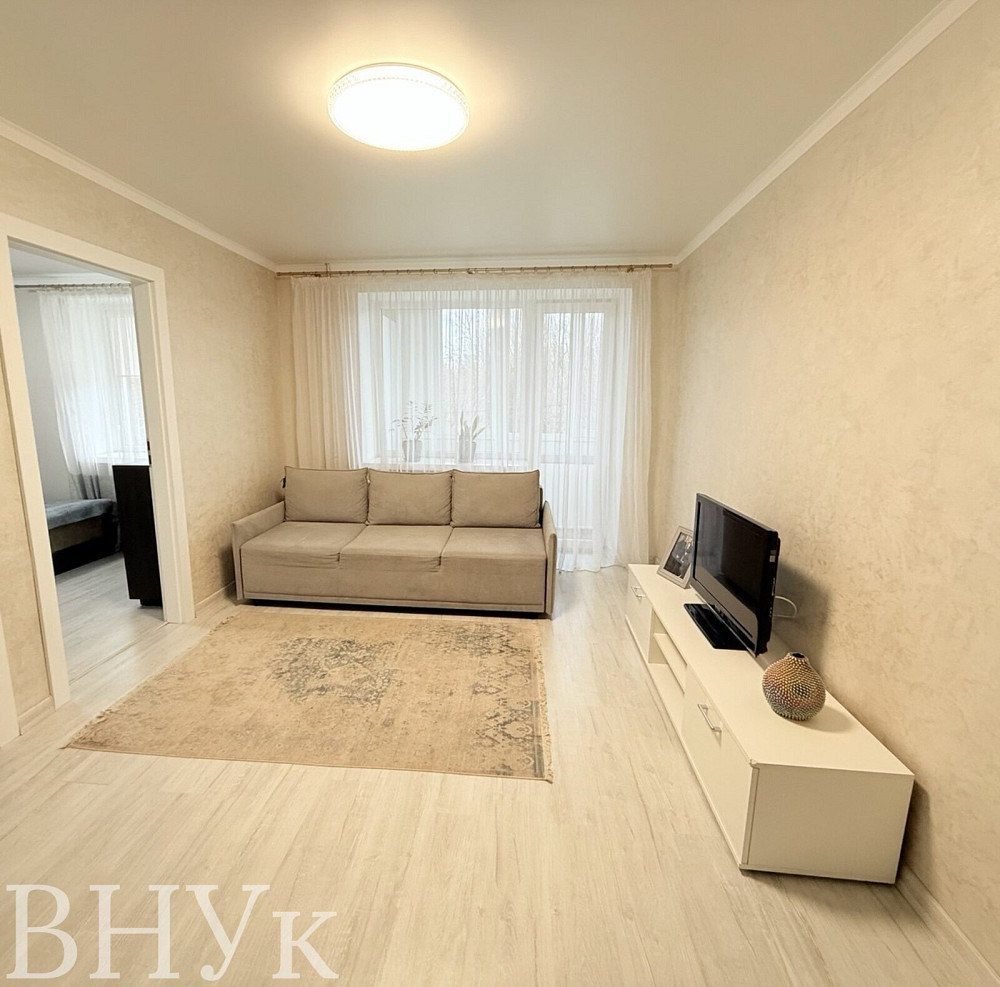 Продаж Квартира 4-кімнатна, 3/5 поверх на Потебні Луцьк - фото 1