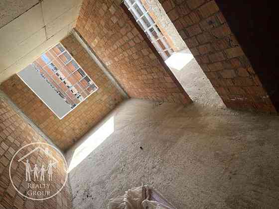 Продаж 1к Квартира 42 кв.м Галицька Vynnyky