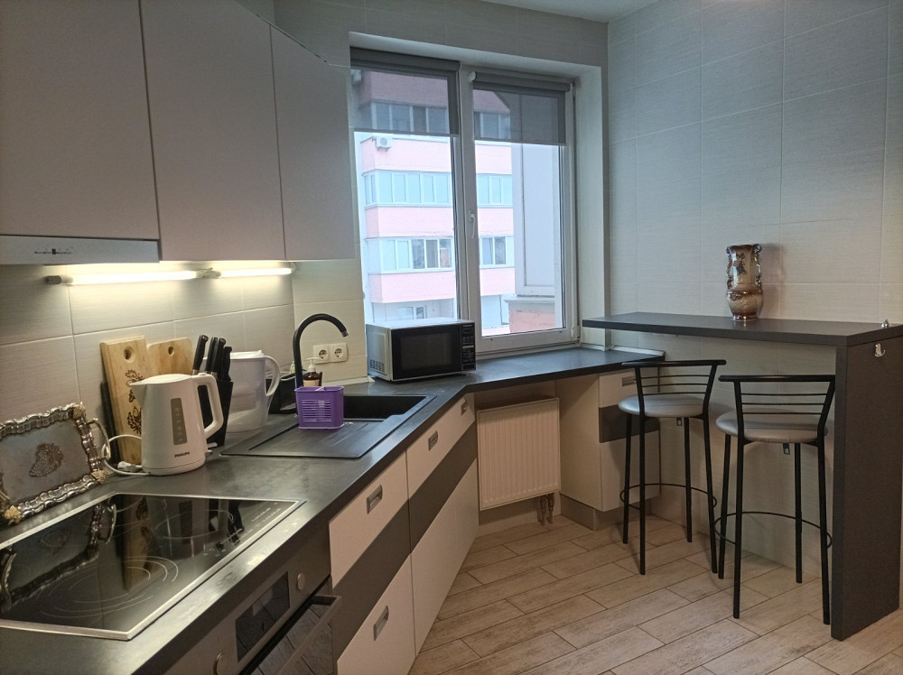 Оренда Квартира 2-кімнатна, 21/23 поверх на вул.Драгоманова, 6/1 Kiev - photo 1