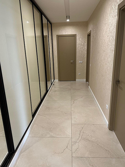 Продаж Квартира 4-кімнатна, 9/10 поверх на вул. Бойківська Львів - фото 10