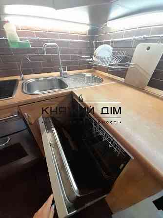 Продаж 3-кімнатної квартири, метро Житомирська 3 хв.пішки. № 21145874 Kiev