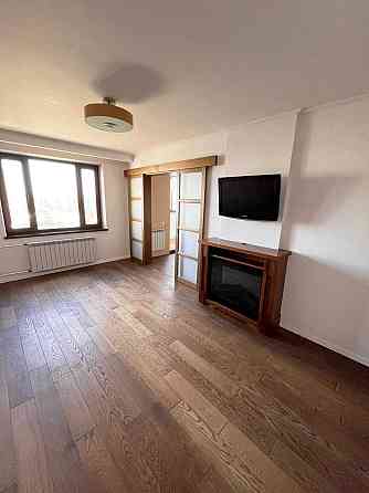 Продаж Квартира 3-кімнатна, 13/16 поверх на Володимира Івасюка вул., д. 43Б Київ