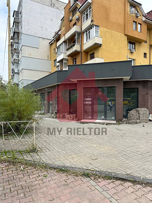 Оренда торгове приміщення на Легоцького поверх - 1/9 Uzhhorod - photo 1