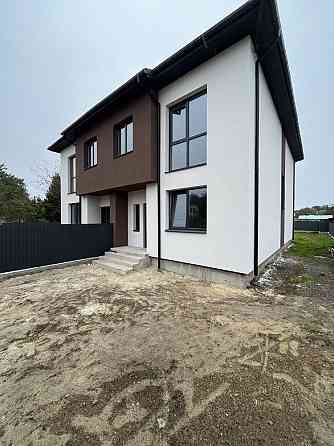 Продаж Будинок 4-кімнатний на вул. В. Івасюка 