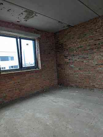 Продаж Будинок 4-кімнатний на вул. Київська Рівне