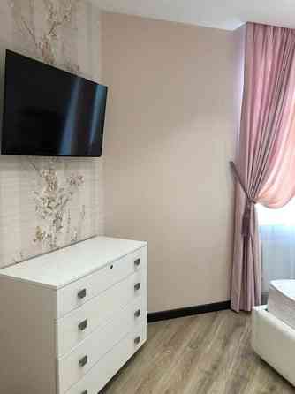 Оренда Квартира 2-кімнатна, 8/25 поверх на ул. Михаила Драгоманова, 40 Киев