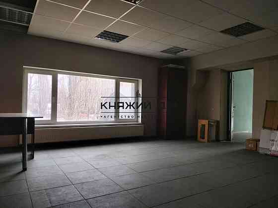 Оренда офісне приміщення на Коллекторная ул. поверх - 2/5 Київ