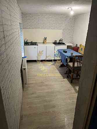 Продаж Будинок 4-кімнатний Киев