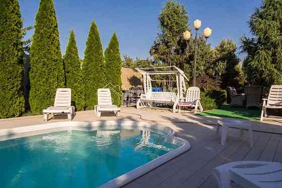 Продаж Будинок 6-кімнатний на вул. Високовольтна Харьков