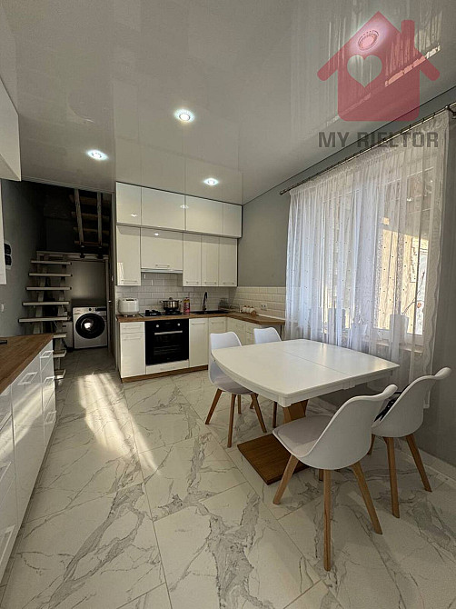 Продаж Будинок  - изображение 2