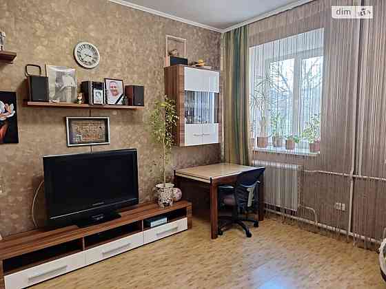 Продаж Квартира 3-кімнатна, 1/2 поверх на Зерова Вінниця