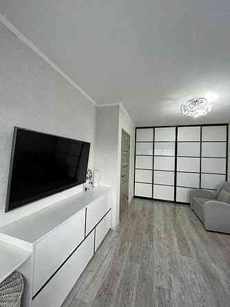 Продаж Квартира 1-кімнатна, 25/25 поверх на Гмирі, 16а Київ