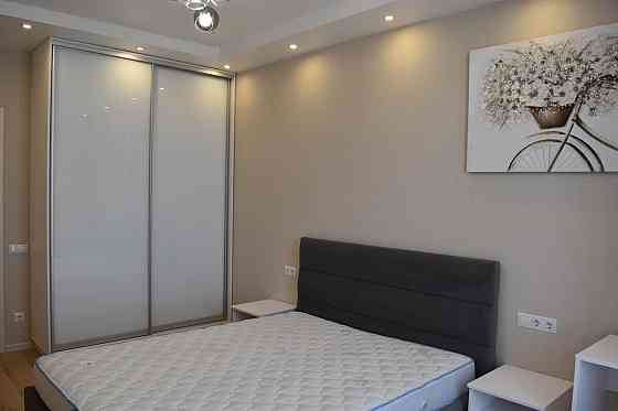 Оренда Квартира 2-кімнатна, 12/25 поверх на ул. Заречная Kiev