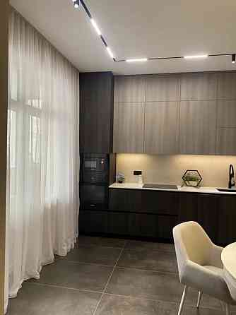 Продаж Квартира 2-кімнатна, 6/12 поверх на Антоновича вул., д. 103 Київ