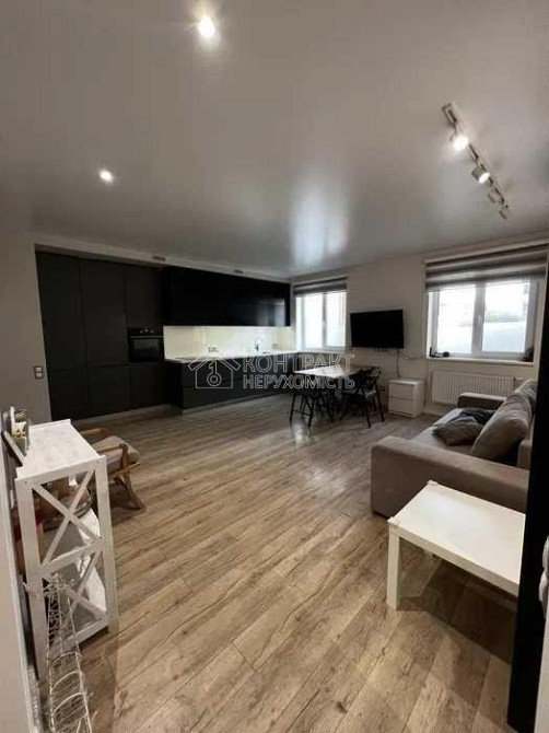 Продаж Квартира 3-кімнатна, 1/9 поверх на вул. Перемоги Харьков - изображение 1