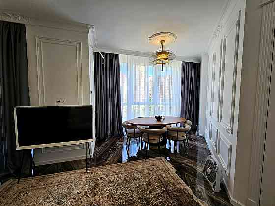 Продаж Квартира 3-кімнатна, 12/13 поверх на Фортечний тупик вул., д. 7в Киев