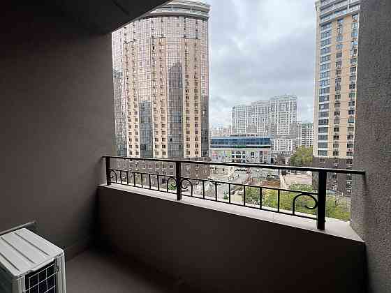 Продаж Квартира 1-кімнатна, 6/25 поверх на Генуэзская ул., 1 к.1 Odessa