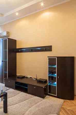 Оренда Квартира 2-кімнатна, 2/4 поверх на ул. Андреевская Kiev