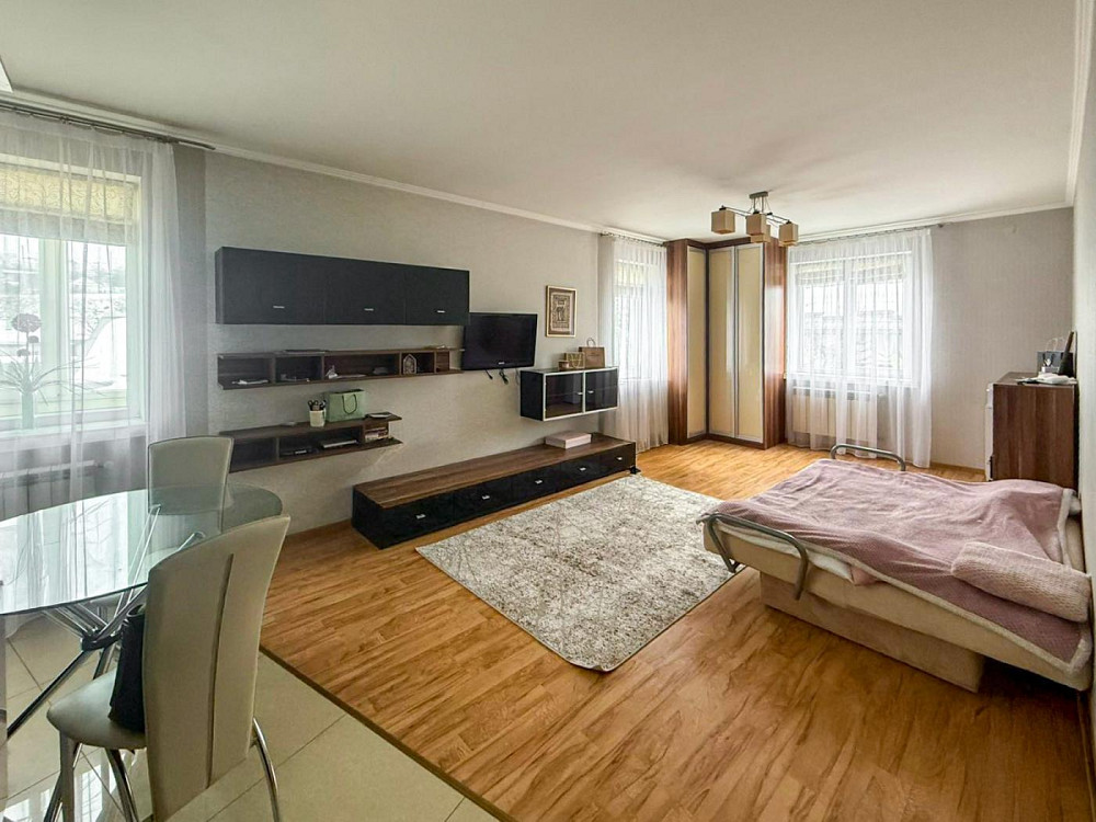 Продаж Квартира 1-кімнатна, 2/5 поверх на вул. Зимова Львів - фото 1