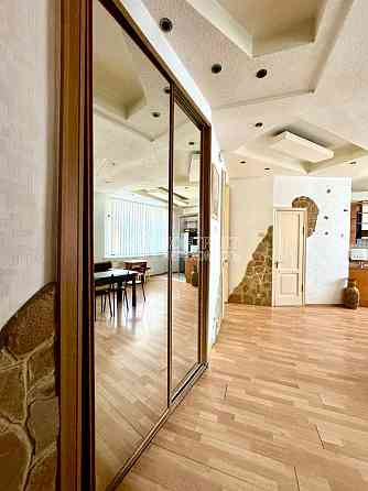 Продаж Квартира 3-кімнатна, 2/6 поверх на вул. Лермонтовська Харків