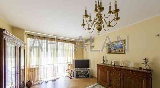 Продаж Будинок 3-кімнатний на Панаса Мирного вул., 12 Київ