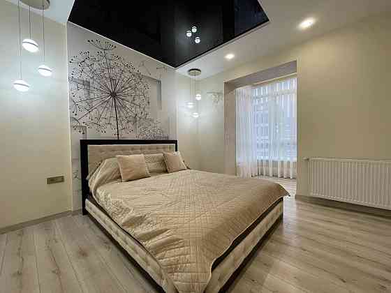 Оренда Квартира 3-кімнатна, 6/10 поверх на вул. Національної Гвардії Івано-Франківськ