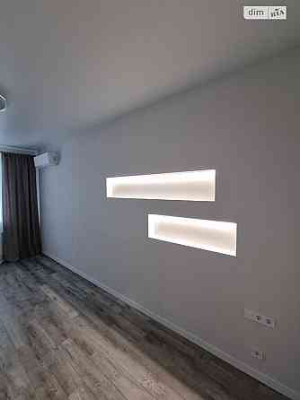 Продаж Квартира 2-кімнатна, 3/5 поверх на Єреванська вул., 5 Киев