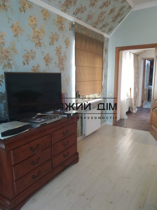 Аренда отличного 3-х этажного дома в с. Великие Дмитровичи. № 139270  - фото 10