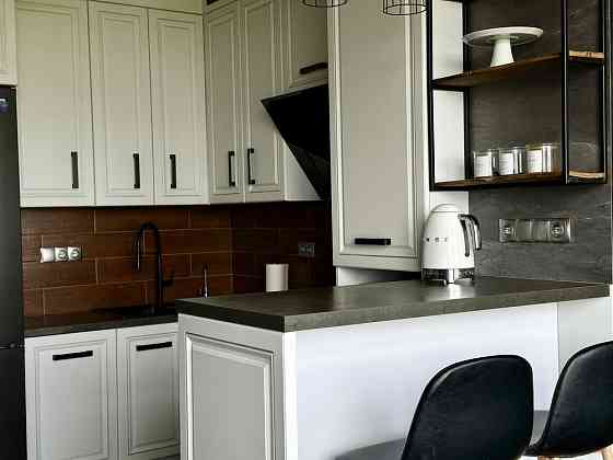 Продаж Квартира 1-кімнатна, 9/9 поверх на Юнацька вул., д. 1 Kiev