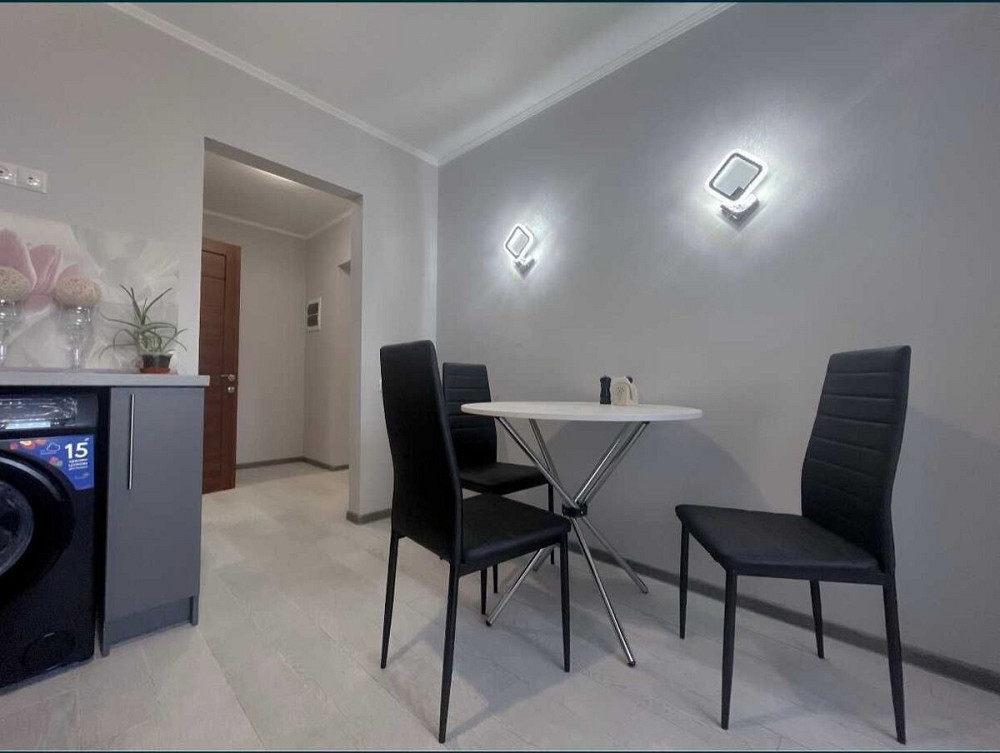 Оренда Квартира 1-кімнатна, 17/19 поверх на вул. Драгоманова, 1К Київ - фото 2