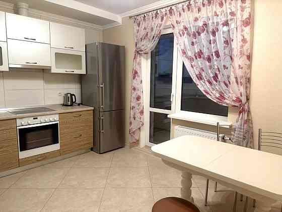 Оренда Квартира 2-кімнатна, 7/24 поверх на вул. Єлизавети Чавдар, 34 Kiev