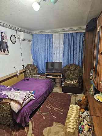 Продаж Квартира 1-кімнатна, 1/5 поверх на Караваева ул., 2 Дніпро