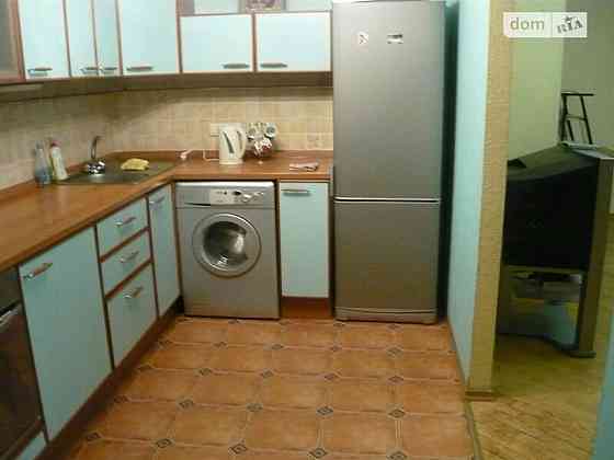 Оренда Квартира 2-кімнатна, 2/11 поверх на ул. Академика Янгеля Kiev