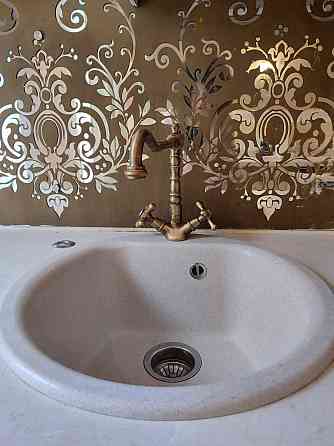 Продаж Квартира 3-кімнатна, 4/7 поверх на Тарасівська вул., д. 18 Київ