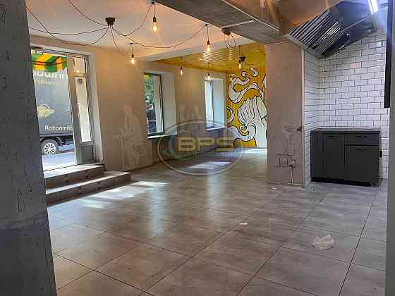 Продаж приміщення вільного призначення на вул. Торгова поверх - 1/2 Одеса