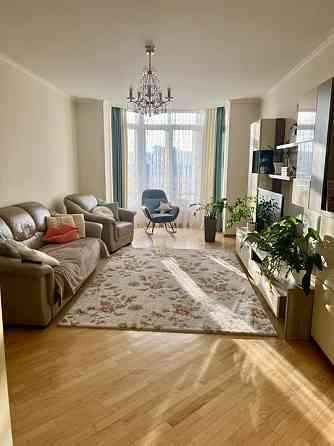 Продаж Квартира 3-кімнатна, 5/10 поверх на вул. Лінкольна Авраама Львов