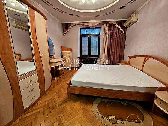 Оренда Квартира 3-кімнатна, 3/8 поверх на вул. Конституции Харків