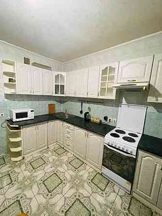 Продаж Квартира 2-кімнатна, 12/18 поверх на Вишняківська, 3 Киев