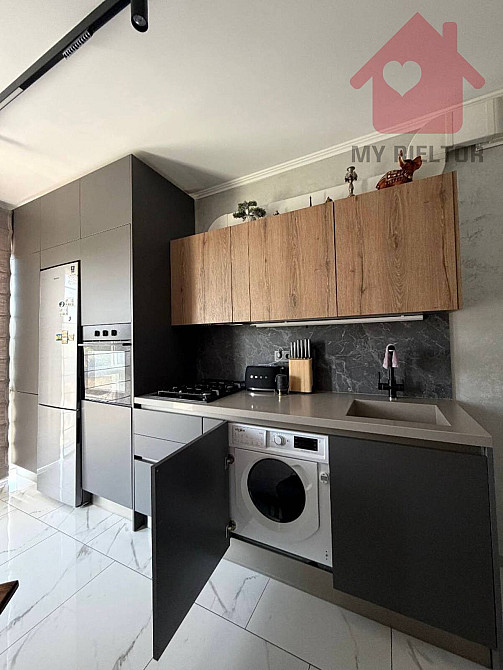 Продаж Квартира 2-кімнатна, 2/8 поверх на Перемоги Ужгород - фото 2