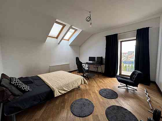 Продаж 2-поверховий Будинок з ділянкою 14 сот 200 кв.м 3 кімн. на потічкова вул. Підрясне