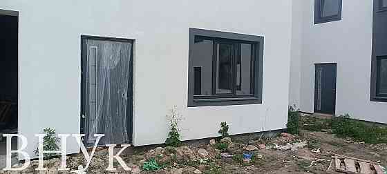 Продаж Квартира 1-кімнатна, 1/2 поверх на Левадна Зміїнець 