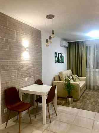 Оренда Квартира 1-кімнатна, 10/25 поверх на Драгоманова ул., 403 Київ