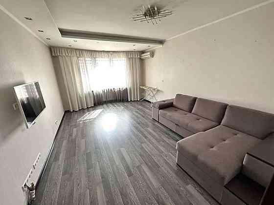 Оренда Квартира 2-кімнатна, 16/17 поверх на пр. Петра Григоренко, 13б Kiev