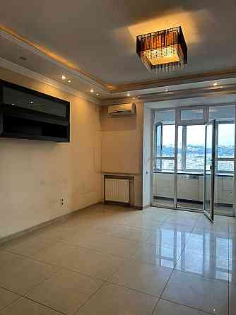 Продаж Квартира 2-кімнатна, 12/14 поверх на Почайнинська вул., д. 70 Kiev