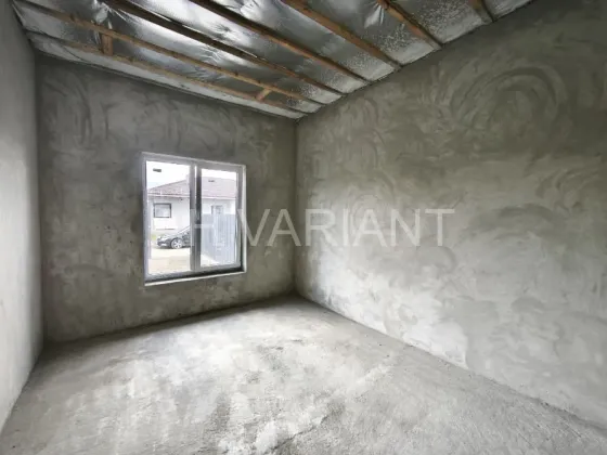 Продажа 1-этажный Коттедж с участком 2.5 сот 105 кв.м 4 комн. на Петра Угляренка Ужгород