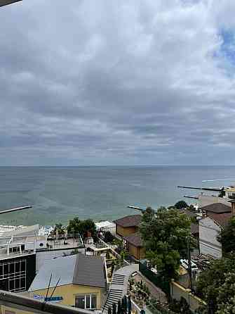 Продам 3-кімнатну квартиру в ЖК «Міконос», район вул. Великого Фонтану, 10 Odessa