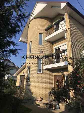 Продаж 3-поверховий будинок в Броварах із бомбосховищем. № 228930 Бровари