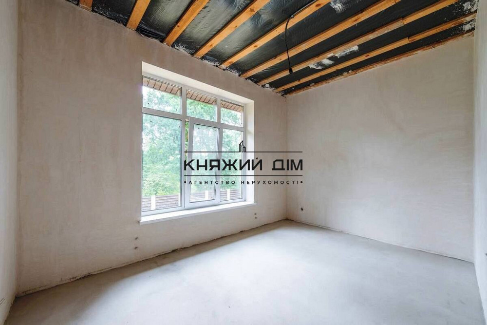 Предлагается на продажу двухэтажный дом в Ворзеле. Рядом сосновый лес, магазин, озеро, школа и детский сад. Ворзель - фото 3